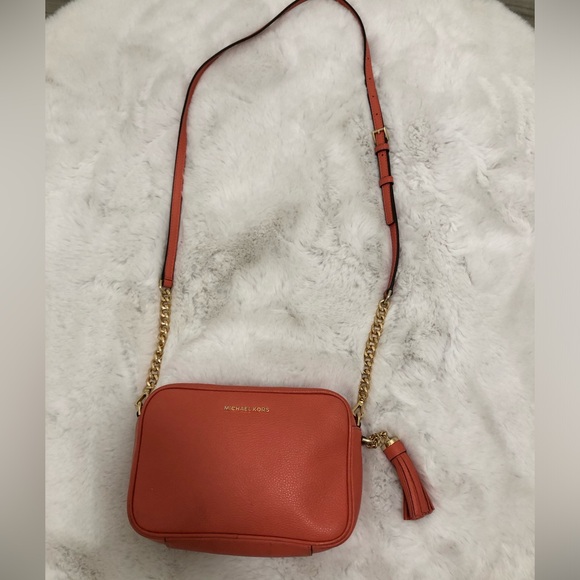 Michael Kors crossbody pebbled leather purse Ginny - Picture 2 of 8